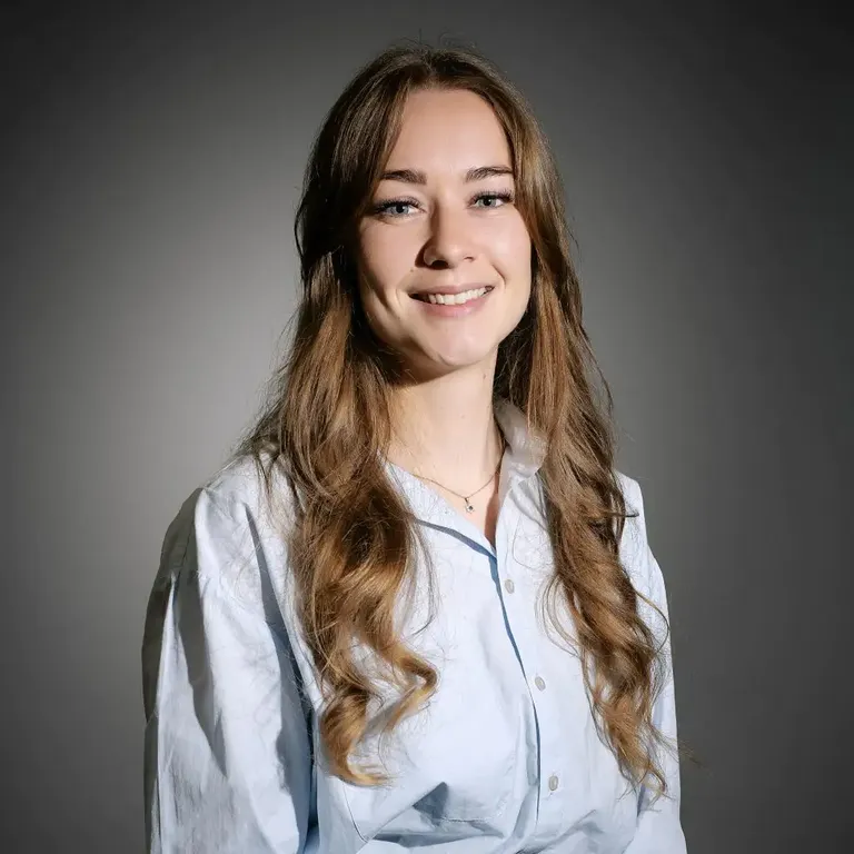 Marla-Courat-Chargee-de-communication-COEOS-Groupe